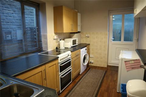 4 bedroom semi-detached house to rent, Lynton Avenue, Springwood, Huddersfield, HD1