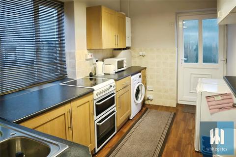 4 bedroom semi-detached house to rent, Lynton Avenue, Springwood, Huddersfield, HD1