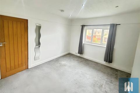 4 bedroom semi-detached house to rent, Lynton Avenue, Springwood, Huddersfield, HD1