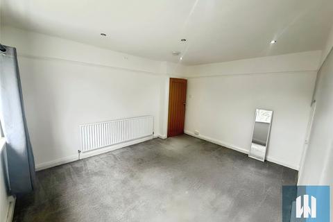 4 bedroom semi-detached house to rent, Lynton Avenue, Springwood, Huddersfield, HD1