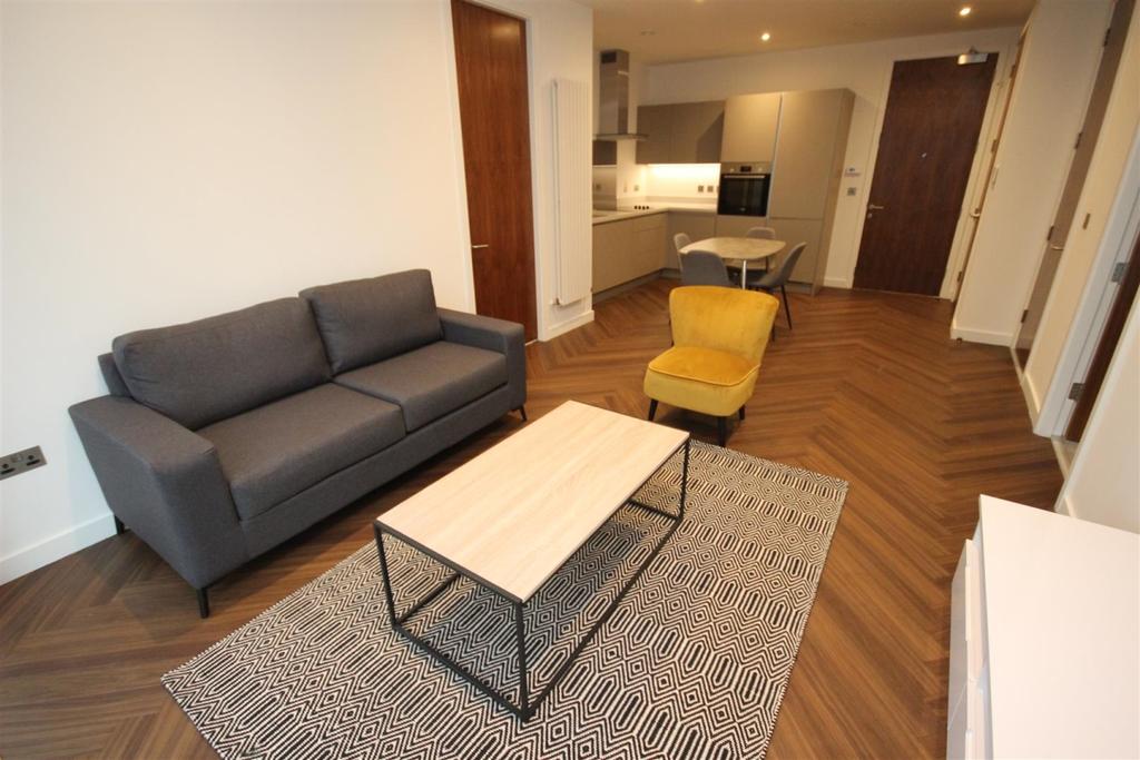 The Lightbox, Blue Media City UK M50 2 bed apartment £995 pcm (£230 pw)