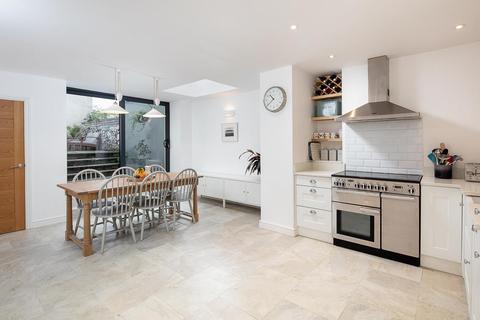 10 Church Lane, Clifton, Bristol, BS8 4TX