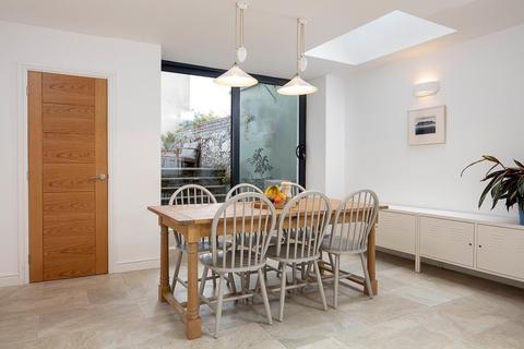 10 Church Lane, Clifton, Bristol, BS8 4TX