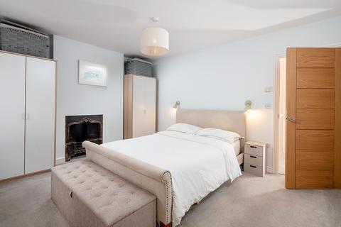 10 Church Lane, Clifton, Bristol, BS8 4TX