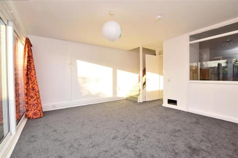 16 Barons Walk, Lewes, BN7 1EX