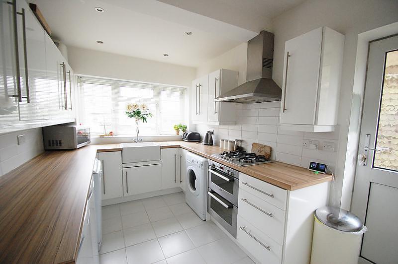 Albion Crescent, Chalfont St. Giles, HP8 3 bed semidetached house £