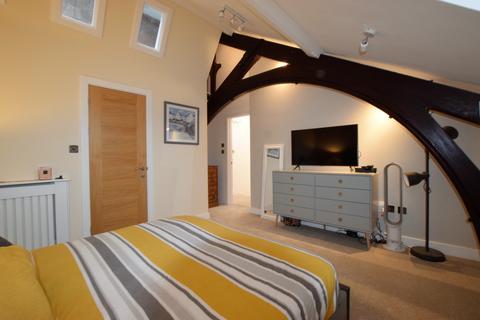 Flat 1, Emmanuel Court Okehampton Road, Exeter, EX4 1FB