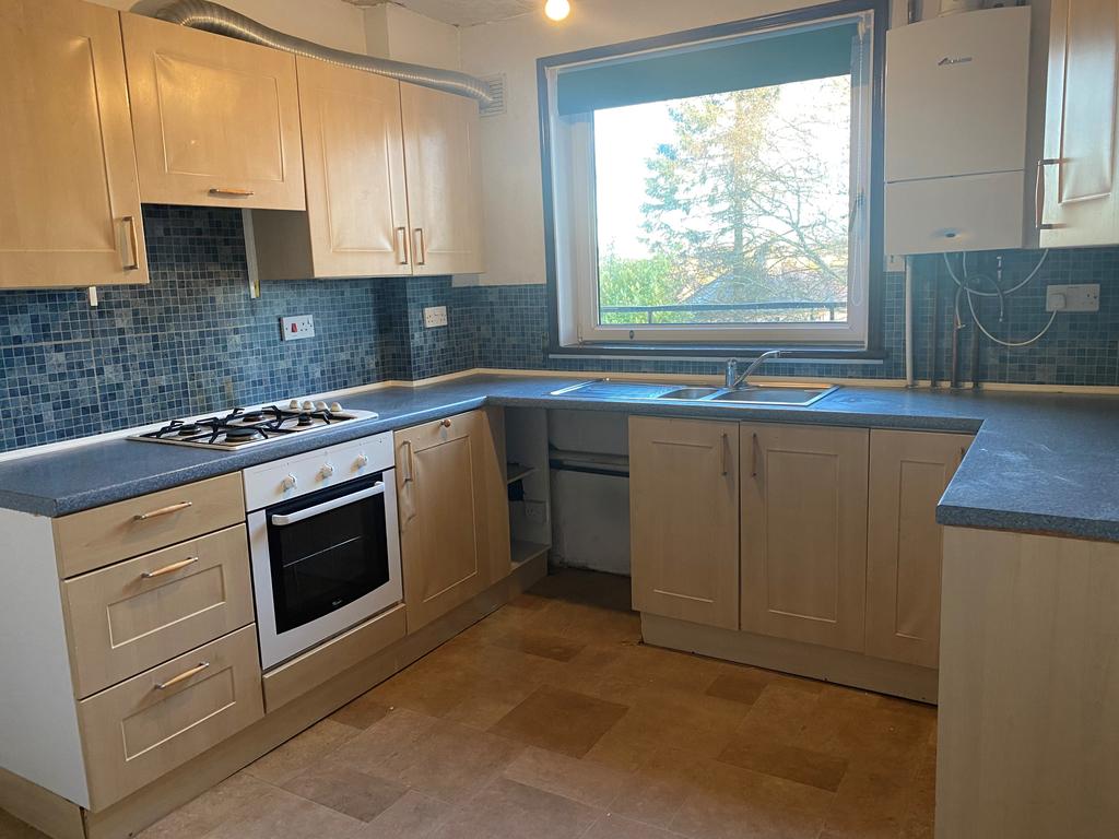 Bruce Avenue, Inverness 2 bed flat £595 pcm (£137 pw)