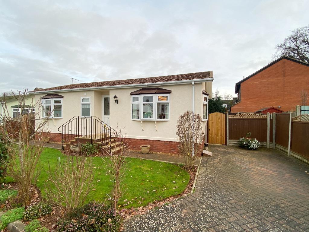 Fayre Oaks Home Park, Kings Acre, Hereford 2 bed park home for sale £