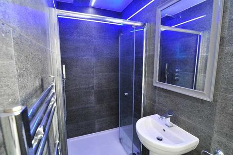 7 bedroom house share to rent, Bedford Park, Plymouth