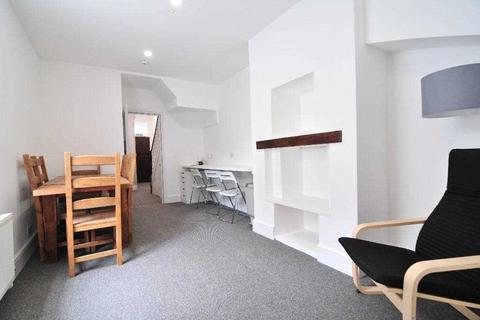 7 bedroom house share to rent, Bedford Park, Plymouth