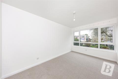 16 Clavering, Basildon, SS16 4LZ
