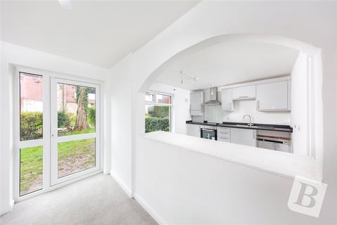 16 Clavering, Basildon, SS16 4LZ