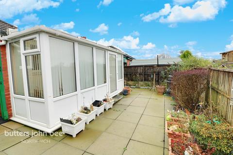 27 Frida Crescent, Northwich, CW8 1DJ