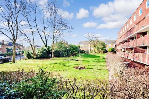 51 Tamar Square, Woodford Green, IG8 0EA