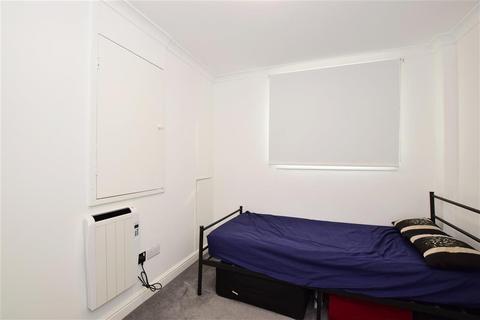 51 Tamar Square, Woodford Green, IG8 0EA