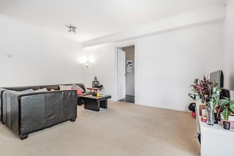 5, Stewards Court Carlisle Close, Kingston Upon Thames, KT2 7AU