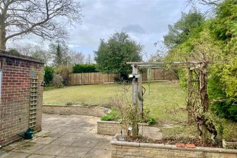 33 Highfield Park, Marlow, SL7 2DE