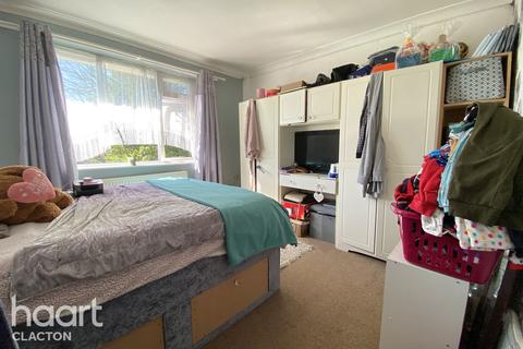69 Blenheim Road, Clacton-on-sea, CO15 1DN
