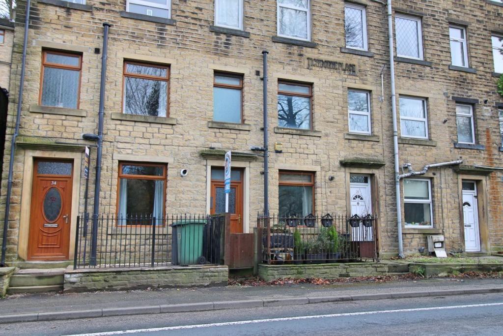 Wood End, Berry Brow, Huddersfield, West Yorkshire, HD4 7NQ 1 bed