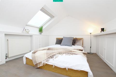 undefined, Tradescant Road, London, SW8 1XE