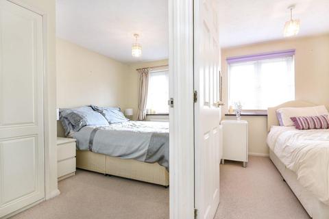 36 Hither Farm Road, London, SE3 9QT