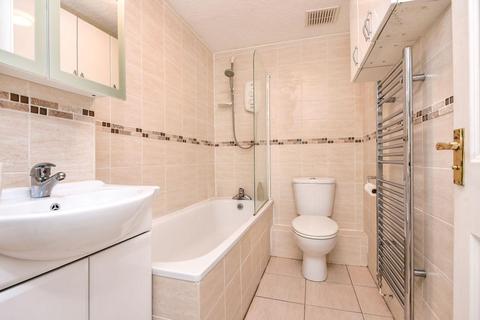 36 Hither Farm Road, London, SE3 9QT