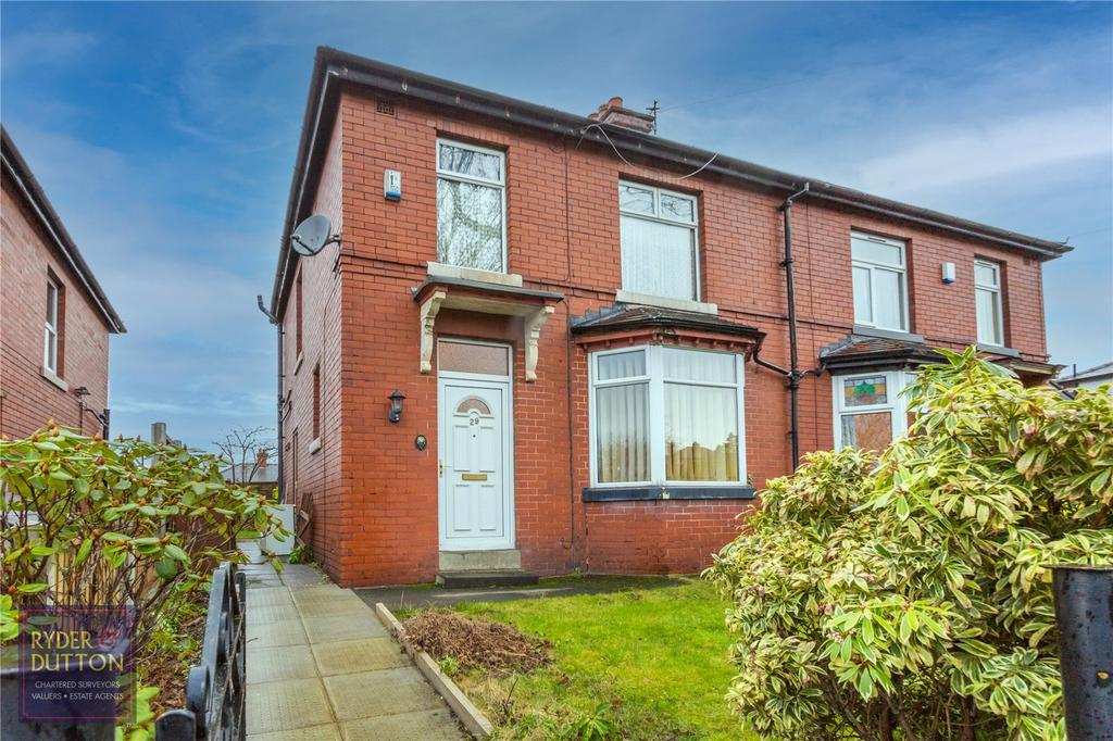 Montague Road, AshtonunderLyne, OL6 3 bed semidetached house £170,000