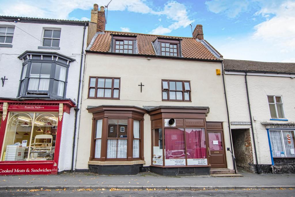 High Street, Kirton Lindsey 4 bed townhouse £375,000