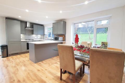 9 Burnside Close, Harrogate, HG1 2BQ