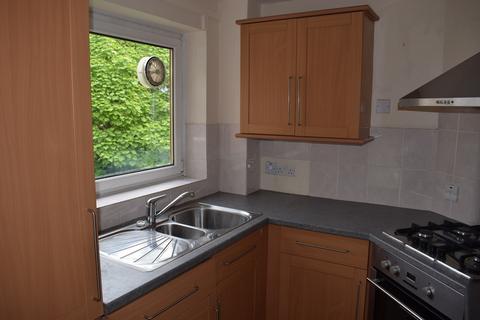 2 bedroom flat to rent, 11 Fernley Court