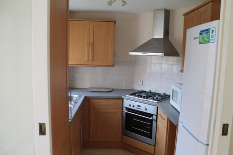 2 bedroom flat to rent, 11 Fernley Court