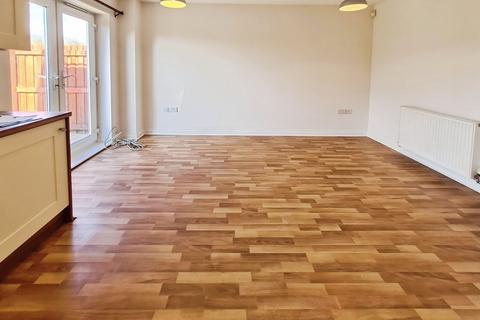 4 bedroom townhouse to rent, Horsforde View, Leeds LS13