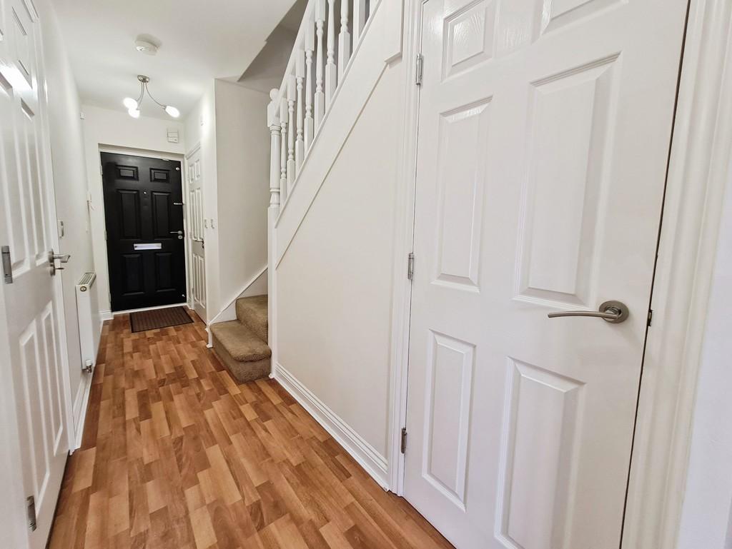 House in Leeds, West Yorkshire - More