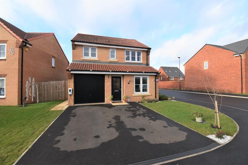 Portland Road, Brompton, Northallerton 3 bed detached house £240,000