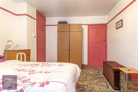 6a Turf Lane, Chadderton, Oldham, OL9 8HL