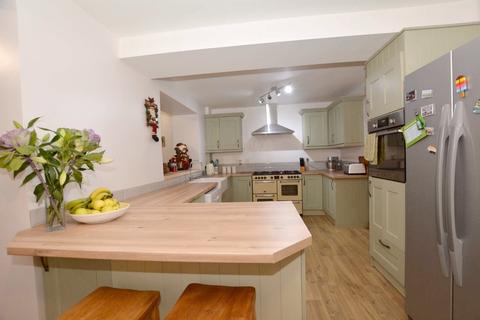 19 All Saints Circle, Woodlesford, Leeds, LS26 8LZ
