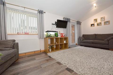 19 All Saints Circle, Woodlesford, Leeds, LS26 8LZ
