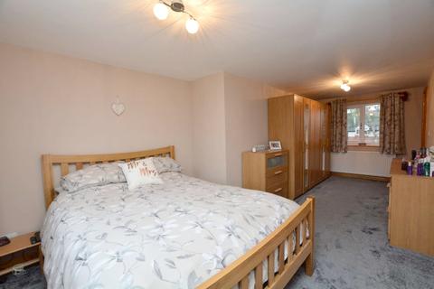 19 All Saints Circle, Woodlesford, Leeds, LS26 8LZ