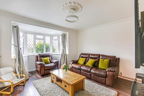 27 Hilton Way, South Croydon, CR2 9ER