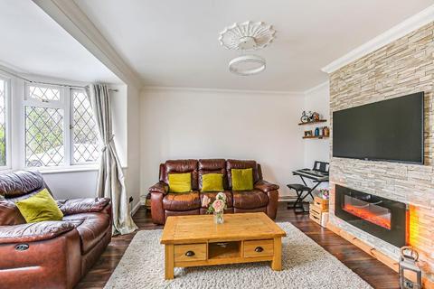 27 Hilton Way, South Croydon, CR2 9ER