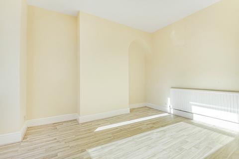 60 Clitheroe Road, Manchester, M13 0QU