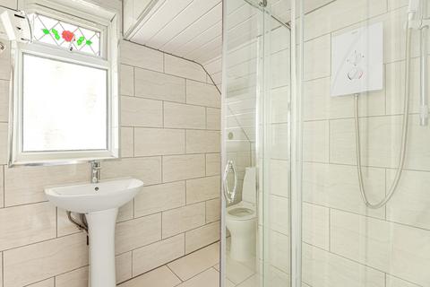 60 Clitheroe Road, Manchester, M13 0QU