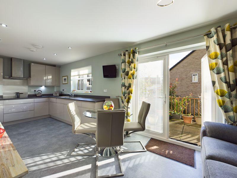 Kitchen/family area