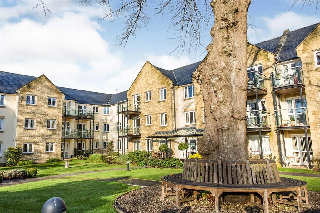 Holmcroft Court
