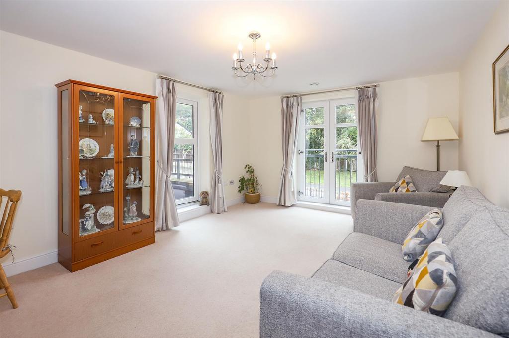 Stone Lane, Kinver, Stourbridge 2 bed apartment £259,950