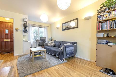 121 Wandle Way, London, SW18 4UL