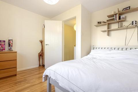 121 Wandle Way, London, SW18 4UL