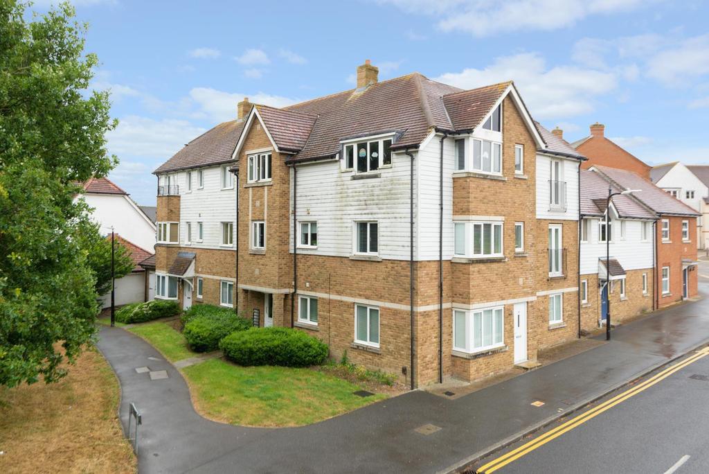 Bluebell Road, Kingsnorth, Ashford, TN23 2 bed flat for sale £150,000