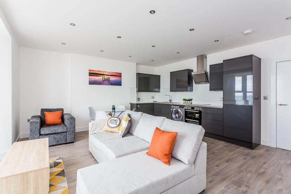 Lounge / Kitchen